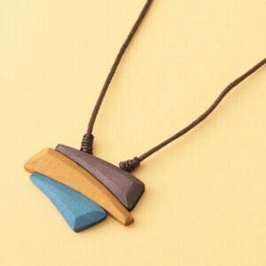 ウッド スラッシュトップネックレス A25WPN087YE