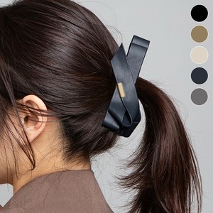 ヘアクリップ《PUレザークロスデザインリボンクリップ全5色》