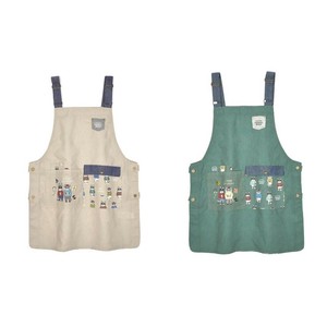 Apron Cat