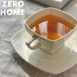 英国式アフタヌーンティー用 白磁 アラビアンデザインカップセット