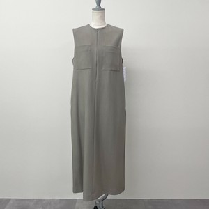フロントジップワンピース