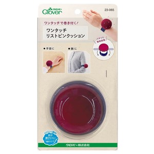 クロバー ワンタッチリストピンクッション 赤(リストバンド濃紺) 23-065