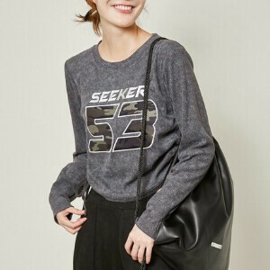 《ドロスト×カモフラロゴ》細見えシルエットが叶うテレコトップス