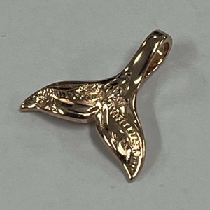 【セール】ハワイアンジュエリー ペンダントトップ  mini charms PK whale tail