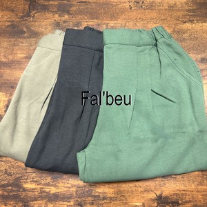 【新作】ストレッチタックテーパードパンツ　3色展開