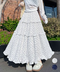国内即納 フリルティアード 小花柄 ロングスカート