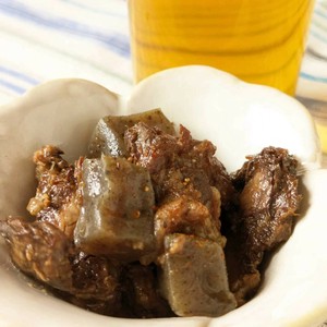 たくみ亭　国産牛すじこんにゃく 150g  【肉加工品】