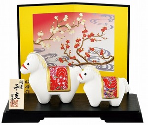 ★開運招福の干支★　縁起の良い置物【開運　金彩ちりめん福午親子】