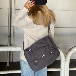 2025年新商品 侧背包/单肩包 抽褶 棉絮 单肩包 立即发货