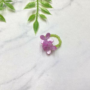 指輪　リング　個性的　ビーズ　お花　フラワー　ピンク　グリーン