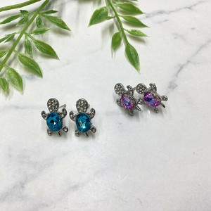 ピアス　個性的　シルバー　ラインストーン　カメ　亀
