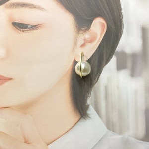 ピアス　個性的　ビジュー　パール　ゴールド　シルバー