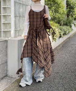 【2025秋冬新作】味のあるチェックOP チェック柄アシメントリーキャミソールワンピース