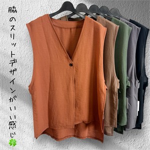 脇のデザインがトレンドです(^^)/ サラッとした薄手素材♪ Vネック ワンボタン チュニック ベスト