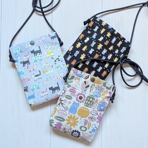 ねこ　スマホ　ポシェット　　【日本製】