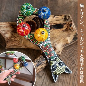 猫デザインのカラフルシェイカー シャカシャカ軽やかな音色｜バリ島の手作り民族楽器・ドットペイント入り