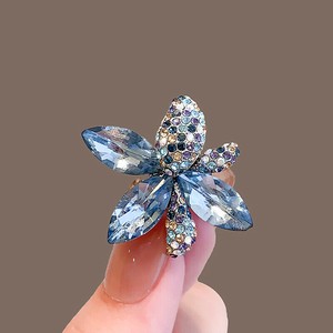 韓国　ブローチ 卒業式  おしゃれ ブローチ  服装 入学式 入園式  結婚式 華やか　ブローチ キラキラ