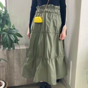 ミモレ丈　ストラップ付スカート（ブラック／グレー／グリーン）　無地｜カジュアル｜レディース