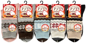 【秋冬定番】婦人毛混アンゴラタッチ雪柄ソックス