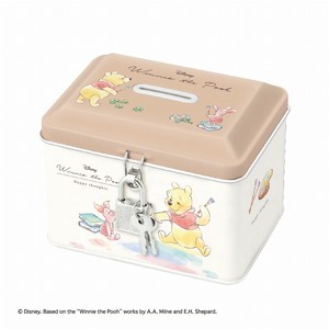 ■2025AW　先行予約■　Disney　カギ付き缶バンク　くまのプーさん