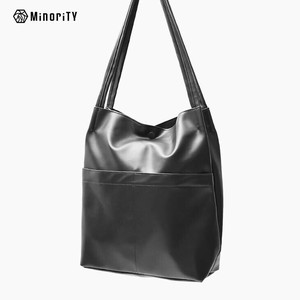 [MinoriTY] Shoulder Bag Faux Leather Smooth Square