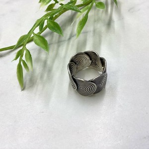 银戒指（无宝石）