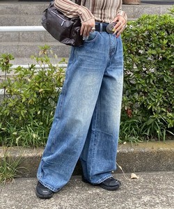 【2025秋冬新作】後ろ裾をチラッとのデニム 裾タックデニムパンツ レディース
