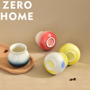 手作り磁器のコーヒーカップ 釉下彩のぼかし色