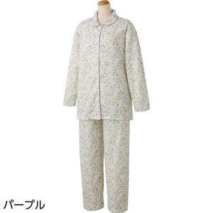 大きめボタンキルトパジャマ