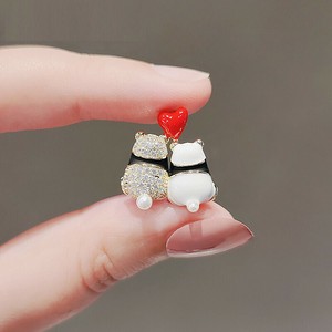 パンダ　ブローチ 卒業式   ブローチ つき 入学式 入園式  結婚式 華やか　ブローチ キラキラ