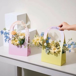 礼品袋 礼物 花朵