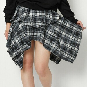 《イレヘムフレア×ダメージ風チェック》レディース　ミニスカート　個性派　春夏秋冬