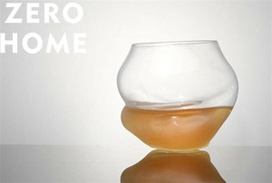 水とビールとウイスキーのための基本カップ