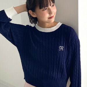 【2025AW新作】ニット レディース ケーブル編みニット クルーネック ロゴ刺繍 リンクコーデ 25606