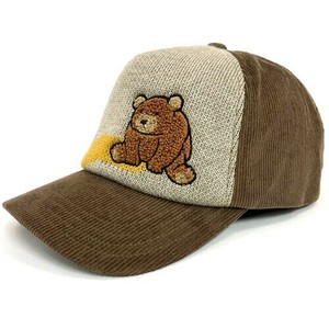 【25年秋冬】【新作】クマの刺繍が入ったジャガードニットのキャップ