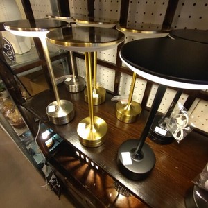 Topanga Lighting　LEDタッチリチャージテーブルランプ　全3色　明るさ調整　テーブルランプ