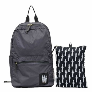 【siffler シフレ】ムーミンシリーズ　 折りたたみリュック 収納袋付き