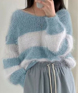ニット《Vネックモヘア風ボーダーニットトップス 》