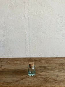 リサイクルガラス Seed storage PUCHADES CUADR　小物入れ/ボトル/収納/瓶