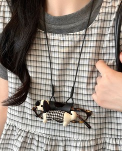 レーディス レザー 小物入れ 眼鏡挟み  ワンちゃんモチーフロングネックレス　全2色　 x508