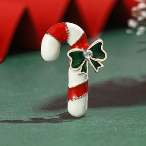 ハロウィン　クリスマス　ブローチ 卒業式   ブローチ つき 入学式 入園式  華やか　ブローチ キラキラ
