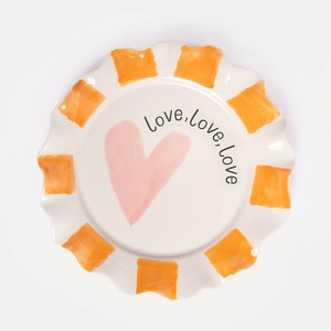【caroline gardner】LOVE, LOVE, LOVE HEART PLATE