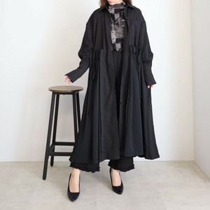 【2025　BRILLANTE　by　modeシリーズ　新作】しっかりめ素材のモードデザインワンピース　BRILLANTE大阪