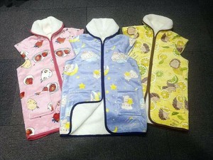 アニマル＆フルーツ柄 裏ボア ロング スリーパー  ルームウェア 防寒 ベスト 着る毛布 裏ボアベスト