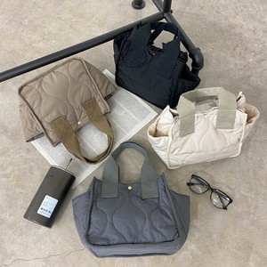 即納【2025新作】キルトミニトートバッグ　キルティング　ウェーブキルト　軽量　秋冬バッグ　AW