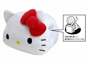 Hello Kitty　ハンドクッション　ホワイト・15705