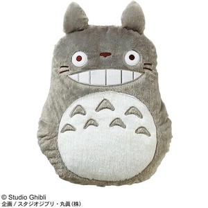 スタジオジブリ　となりのトトロ 大トトロ ダイカットクッション　ぬいぐるみ