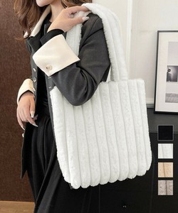 国内即納 トートバッグ A4サイズ鞄 ファーバッグ