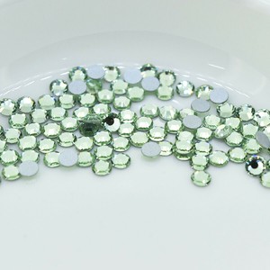 フラットバック VIVA12 プレシオサ SS6 クリソライト F ラインストーン PRECIOSA