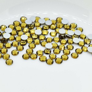フラットバック VIVA12 プレシオサ SS8 ゴールドベリル F ラインストーン PRECIOSA
